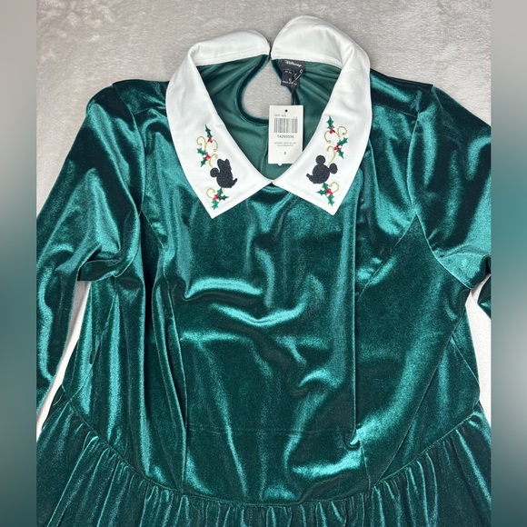 NWT Disney Mickey Mouse Holiday Green Velvet Long Sleeve White Collared Dress 0 - Picture 4 of 16